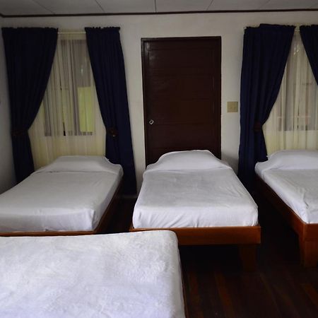 Hotel Sierpe River- Oleaje Sereno מראה חיצוני תמונה