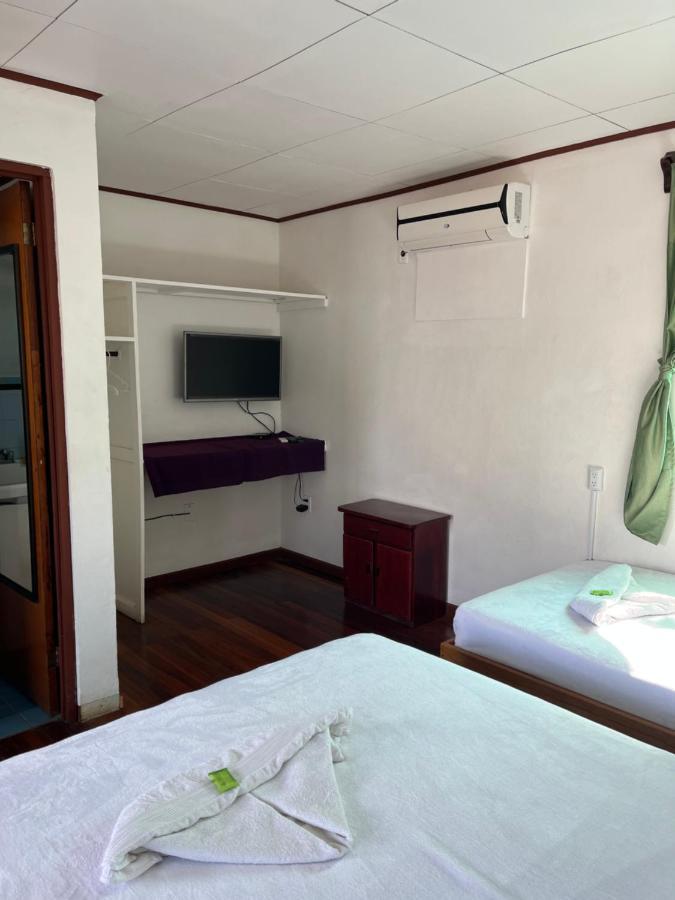 Hotel Sierpe River- Oleaje Sereno מראה חיצוני תמונה