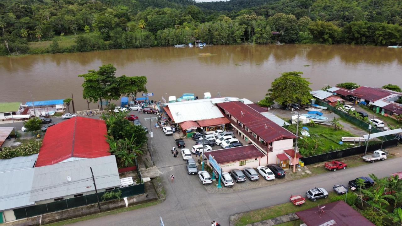 Hotel Sierpe River- Oleaje Sereno מראה חיצוני תמונה