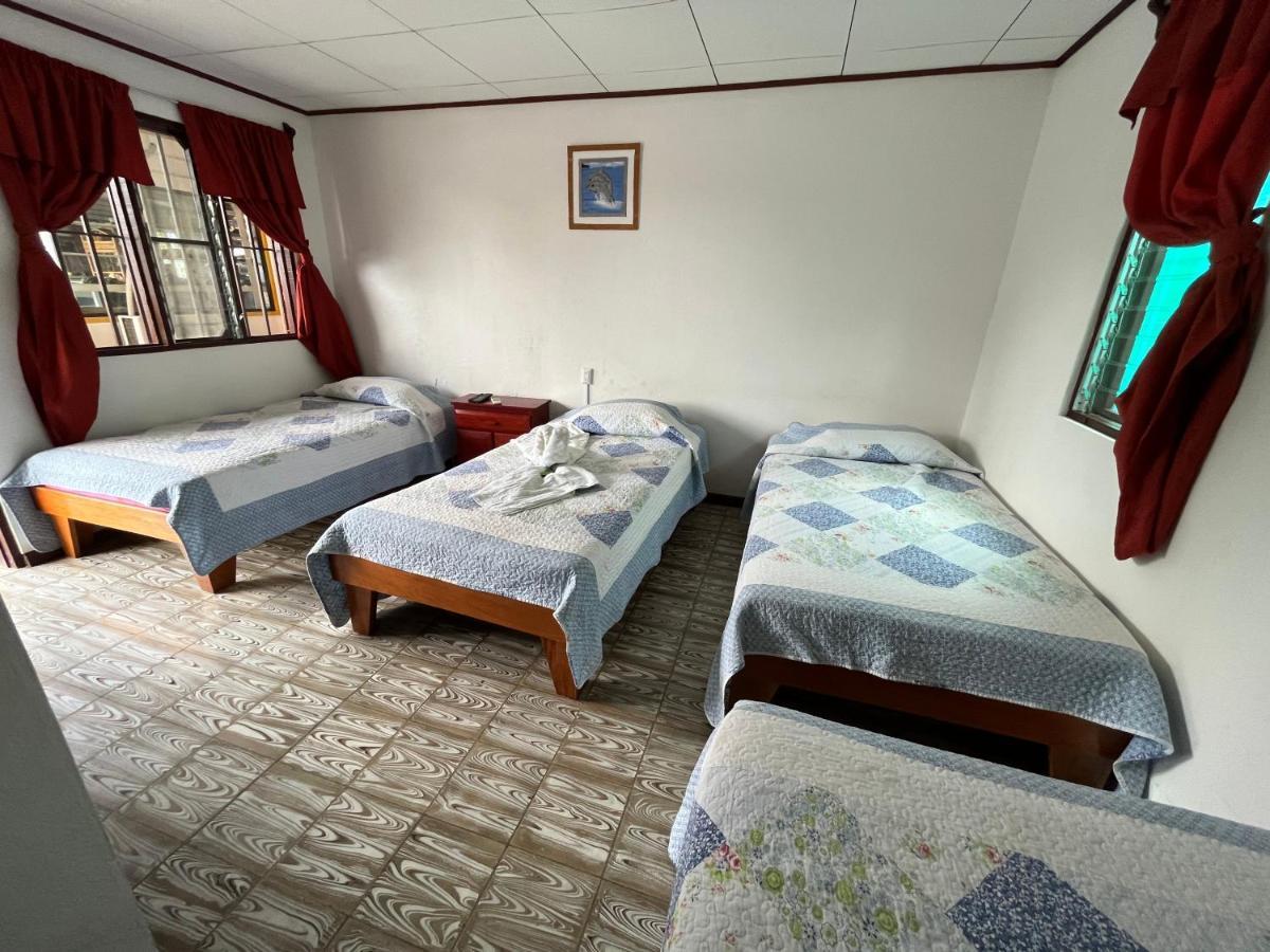 Hotel Sierpe River- Oleaje Sereno מראה חיצוני תמונה