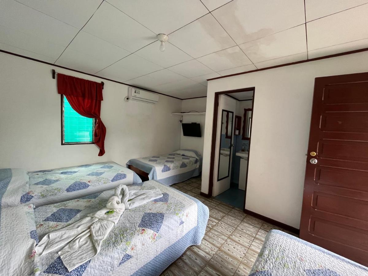 Hotel Sierpe River- Oleaje Sereno מראה חיצוני תמונה