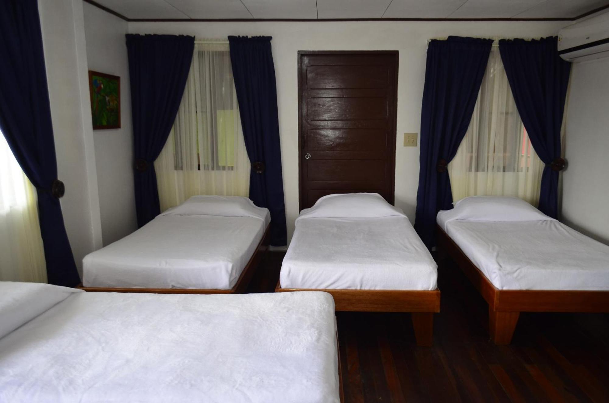 Hotel Sierpe River- Oleaje Sereno מראה חיצוני תמונה